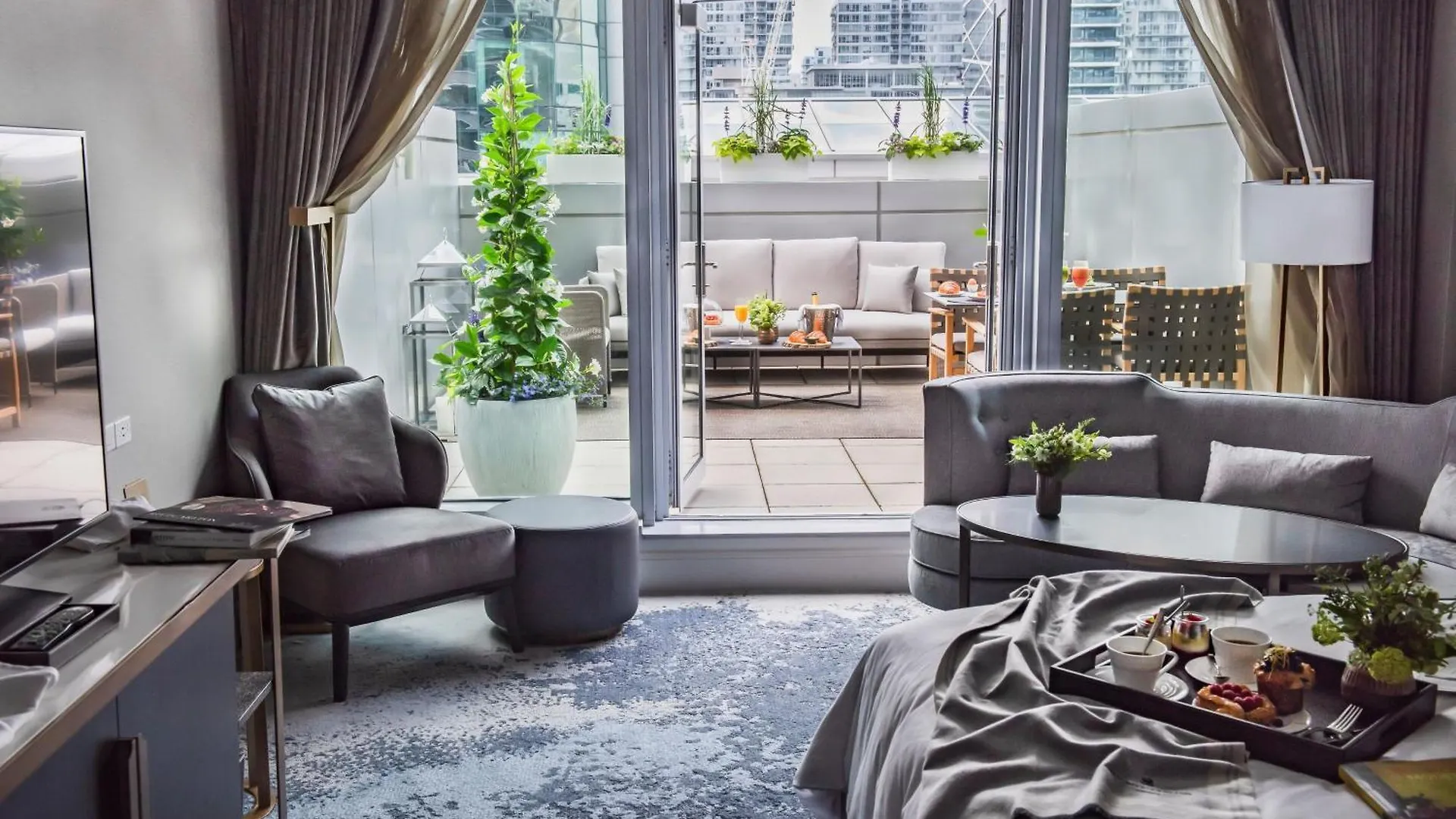 The Ritz-Carlton, Toronto Hotel Canada