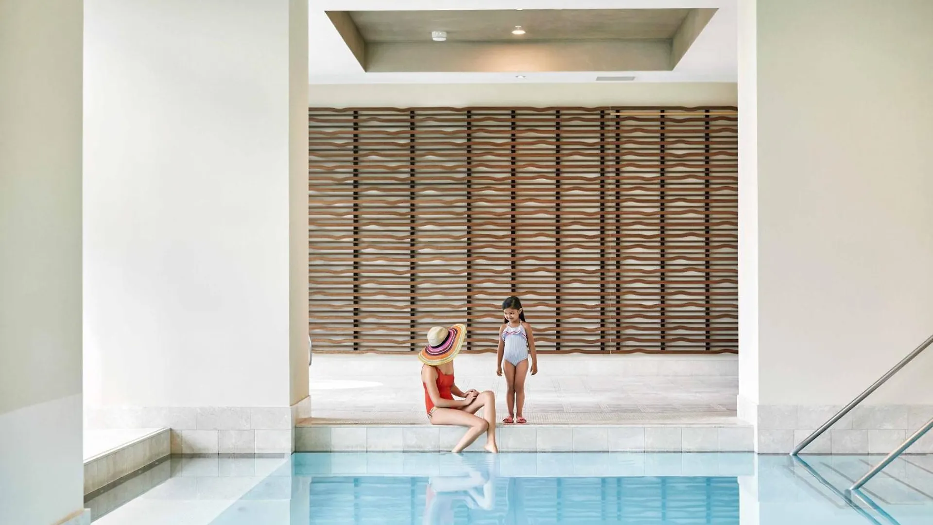The Ritz-Carlton, Toronto Hotel