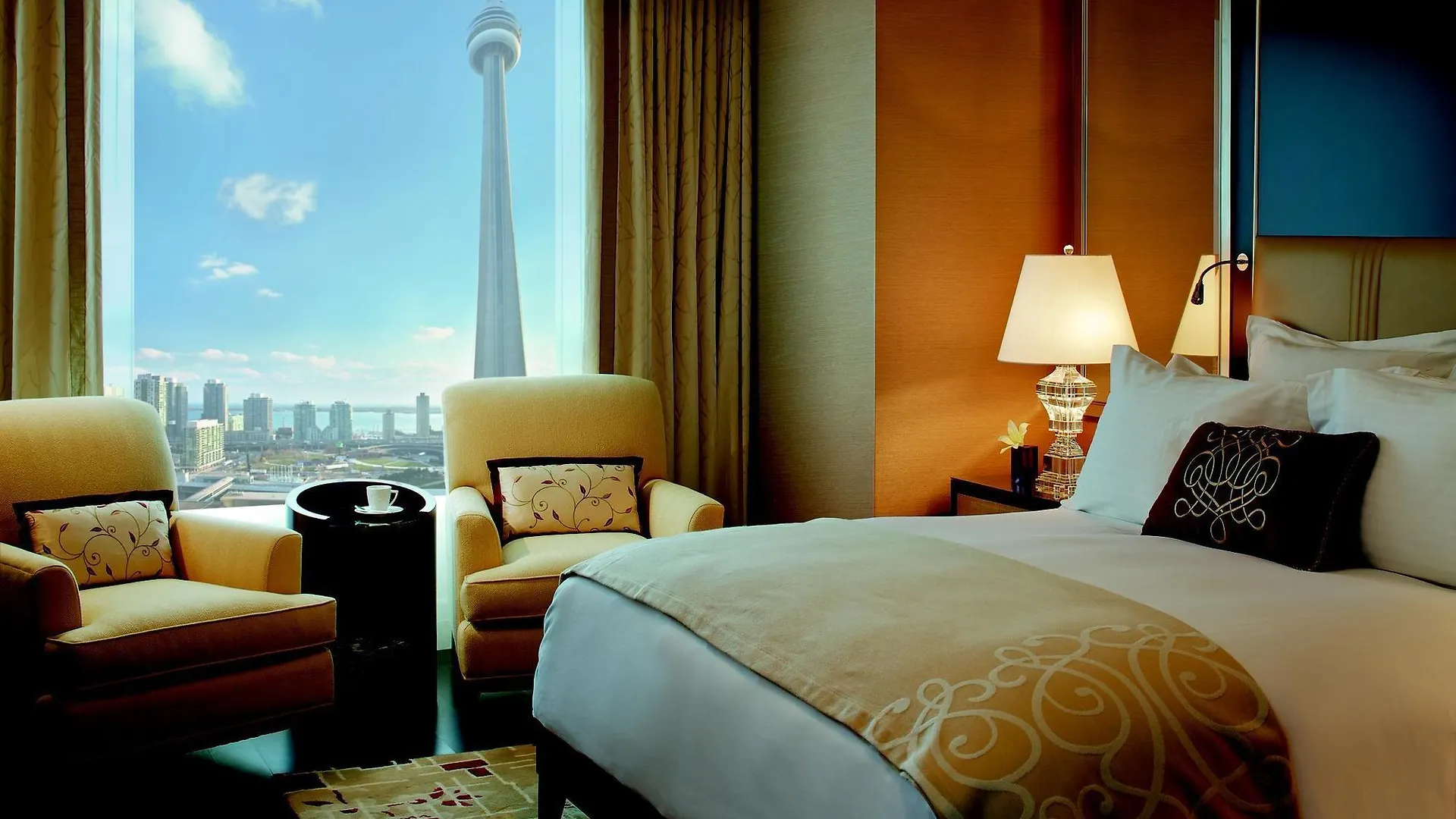 The Ritz-Carlton, Toronto Hotel 5*,