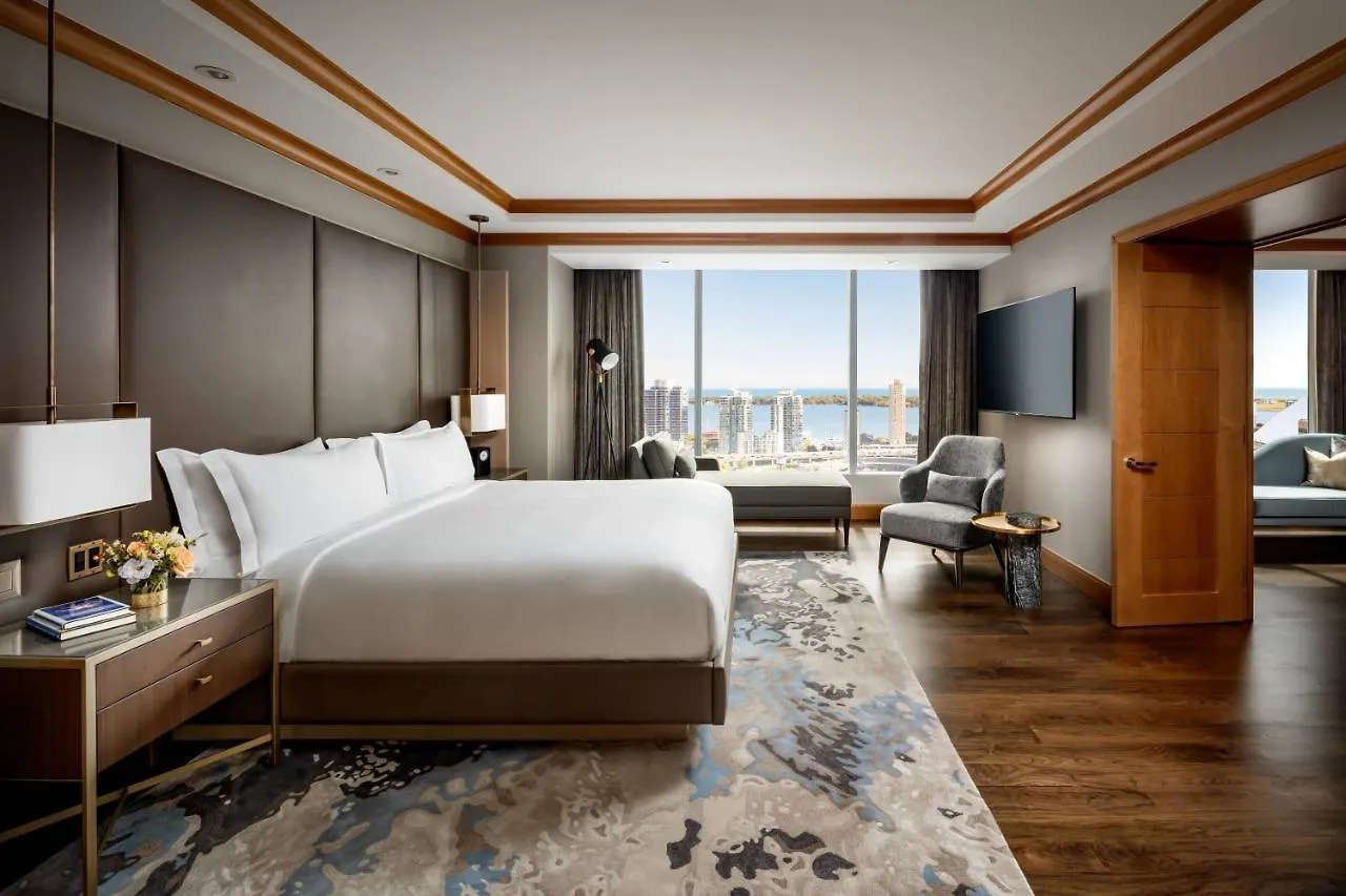 The Ritz-Carlton, Toronto Hotel 5*,
